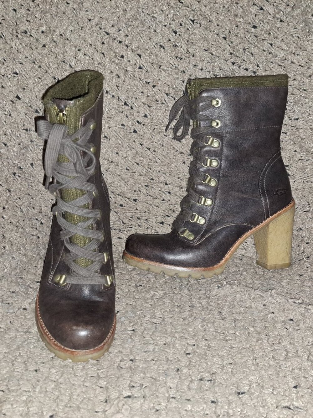 UGG Australia-Fabrice Brown Leather Boots-Green Wool/Sheepskin-Sz 7.5-Near Mint